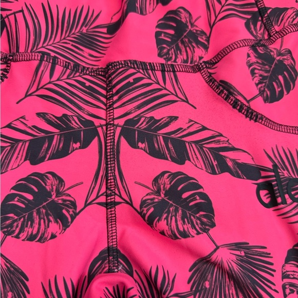 NWT Alo yoga Matching Set tropical Jungle Print Sample - Picture 8 of 12